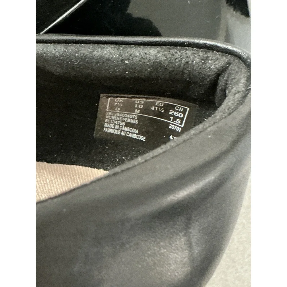 Clarks Collection Pumps Size 10 Black Leather Patent Cap Toe Block Heel 26138400